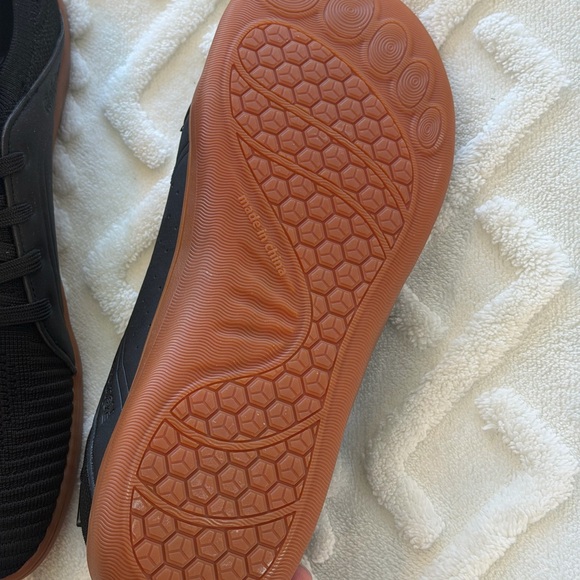 Gym shoes Black Sneakers - Picture 4 of 4